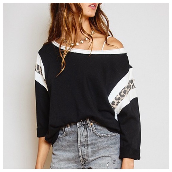 #31 Fabulous French Terry Contrast Detail top - Picture 4 of 4